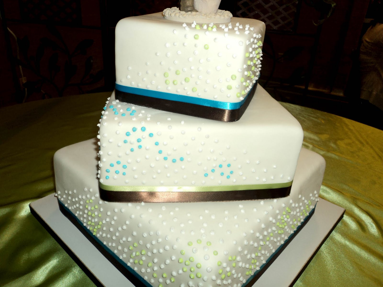 Blue And Green Wedding Cakes
 Delectable Cakes Blue and Green Wedding Cake