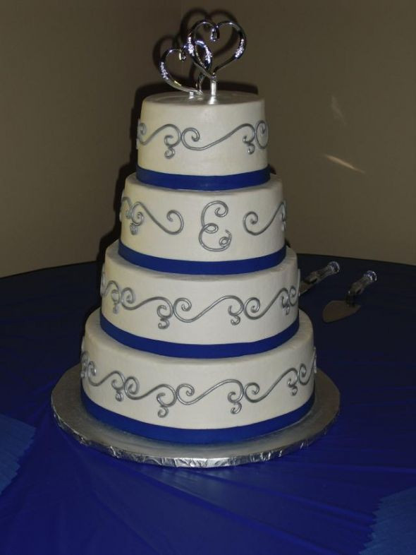 Blue And Silver Wedding Cakes
 Clueless about a theme venue pics