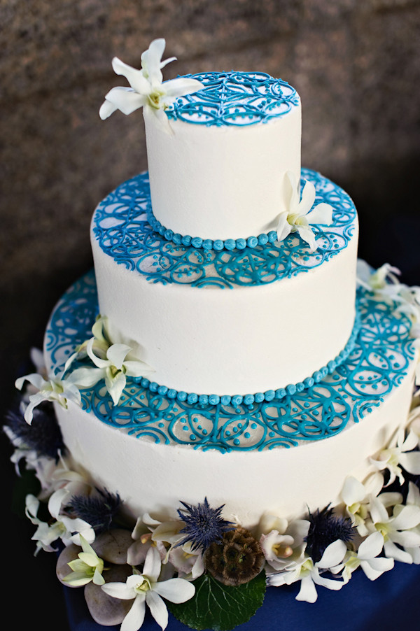 Blue And White Wedding Cake
 Blue Wedding Cakes Bitsy Bride