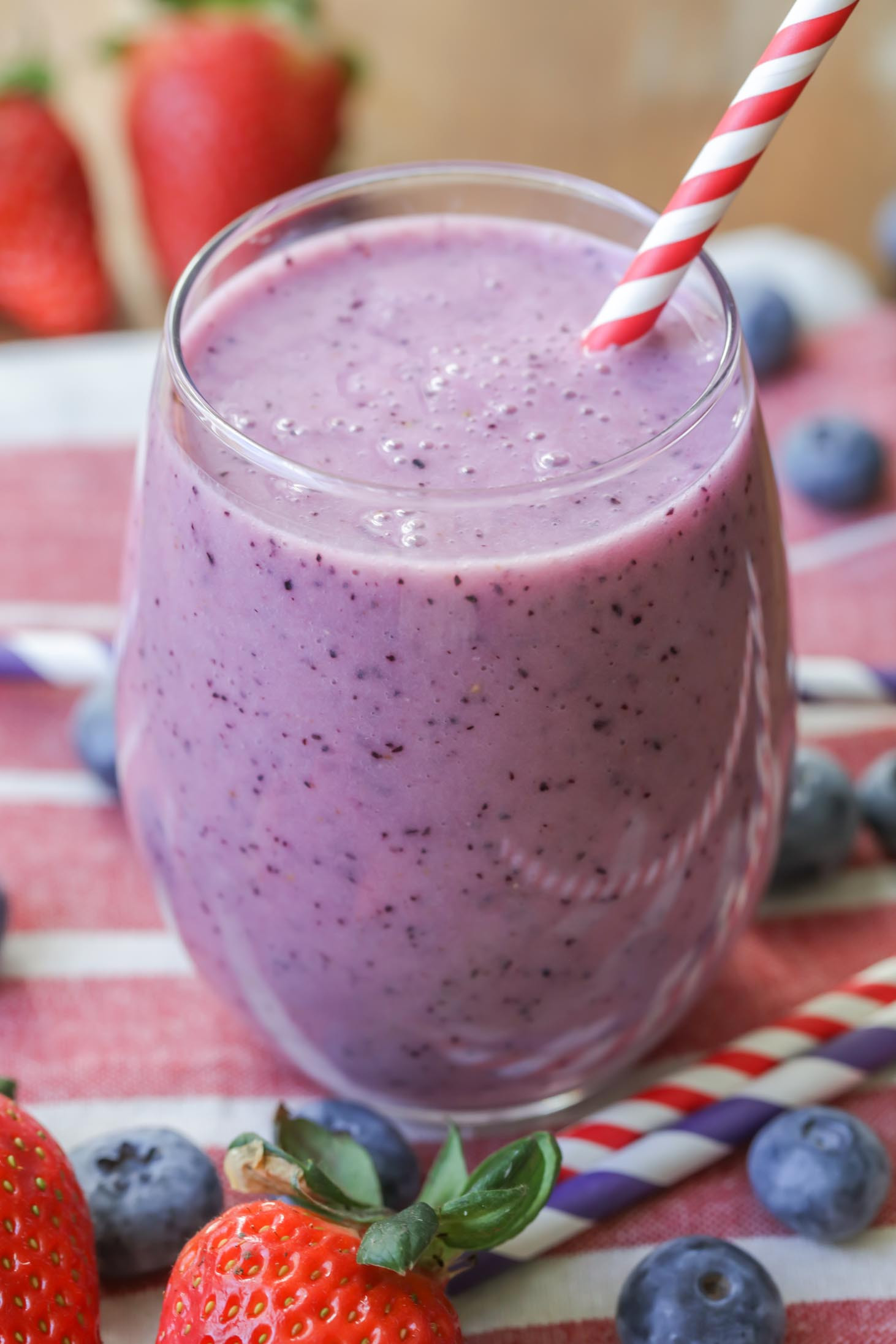 Blueberry Smoothies Healthy
 FAVORITE Strawberry Blueberry Smoothie Recipe