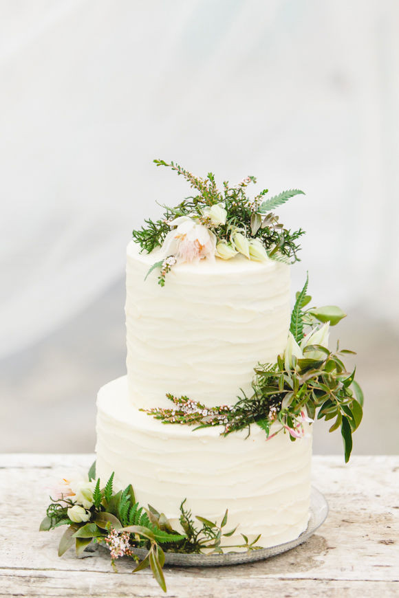 Boho Wedding Cakes
 12 Spectacular Boho Wedding Cakes with a Southwest Vibe