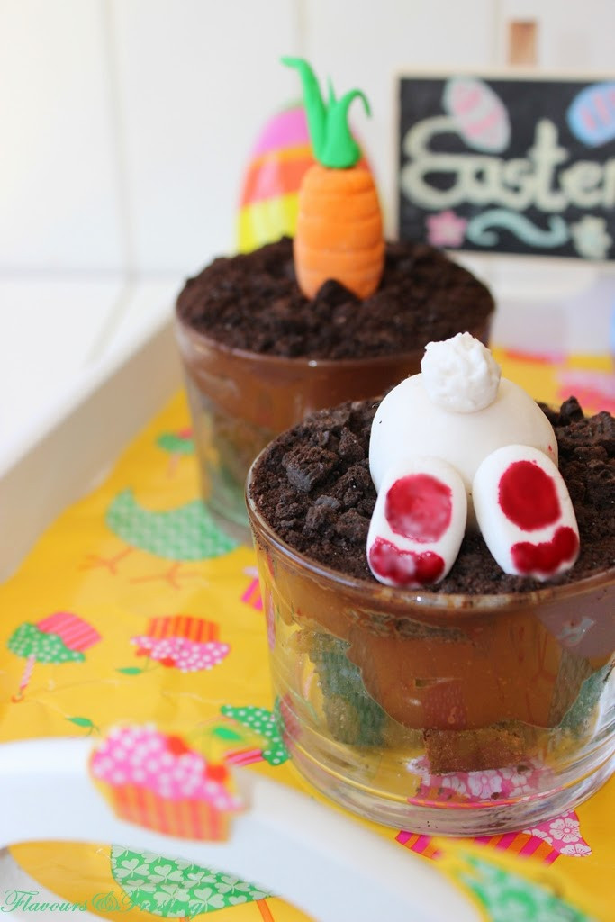 Brownie Easter Desserts
 Flavours & Frosting Easter Oreo Brownie dessert pots