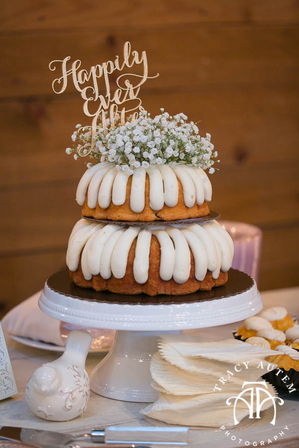 Bundt Wedding Cake
 Kim & John – Wedding Ceremony & Reception at Classic Oaks