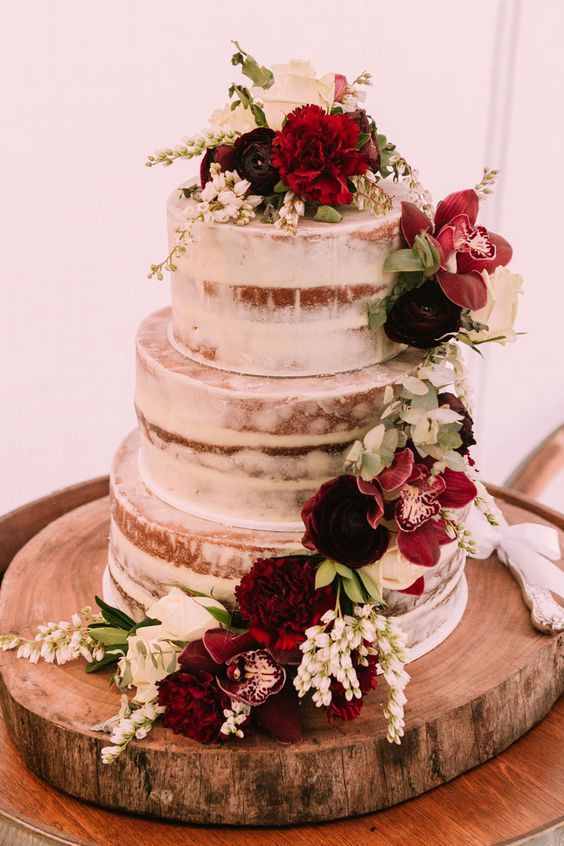 Burgundy And White Wedding Cake
 Top 20 Burgundy Wedding Cakes You ll Love