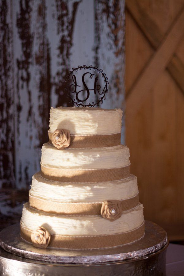 Burlap Wedding Cakes
 10 Amazing Burlap Wedding Cakes Rustic Wedding Chic