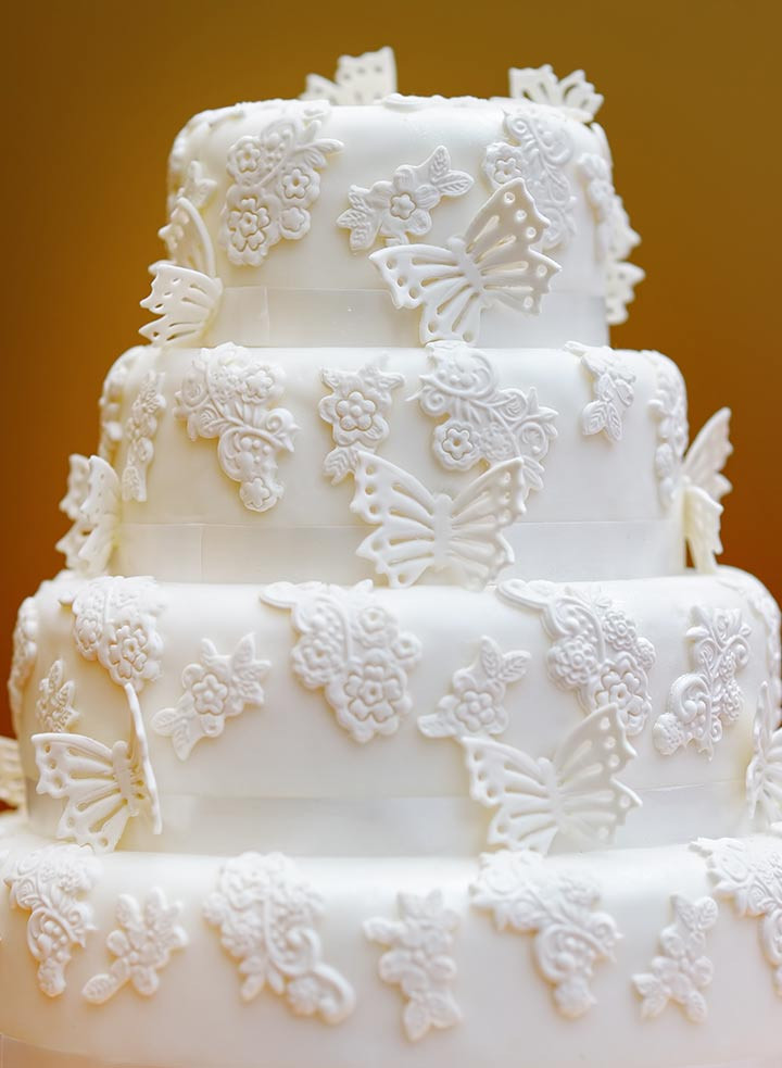 Butterfly Wedding Cakes
 9 Romantic Butterfly Wedding Cakes That Will Give You