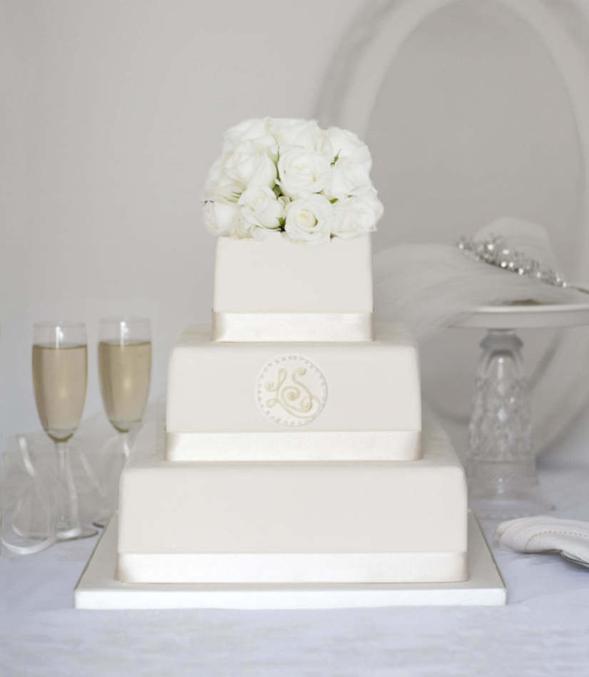 Buying Wedding Cakes
 Square online wedding cake with monogram