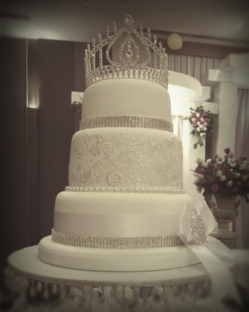 Cake Boss Wedding Cakes
 We Nak Kahwin This takes the cake Perfect Frosting