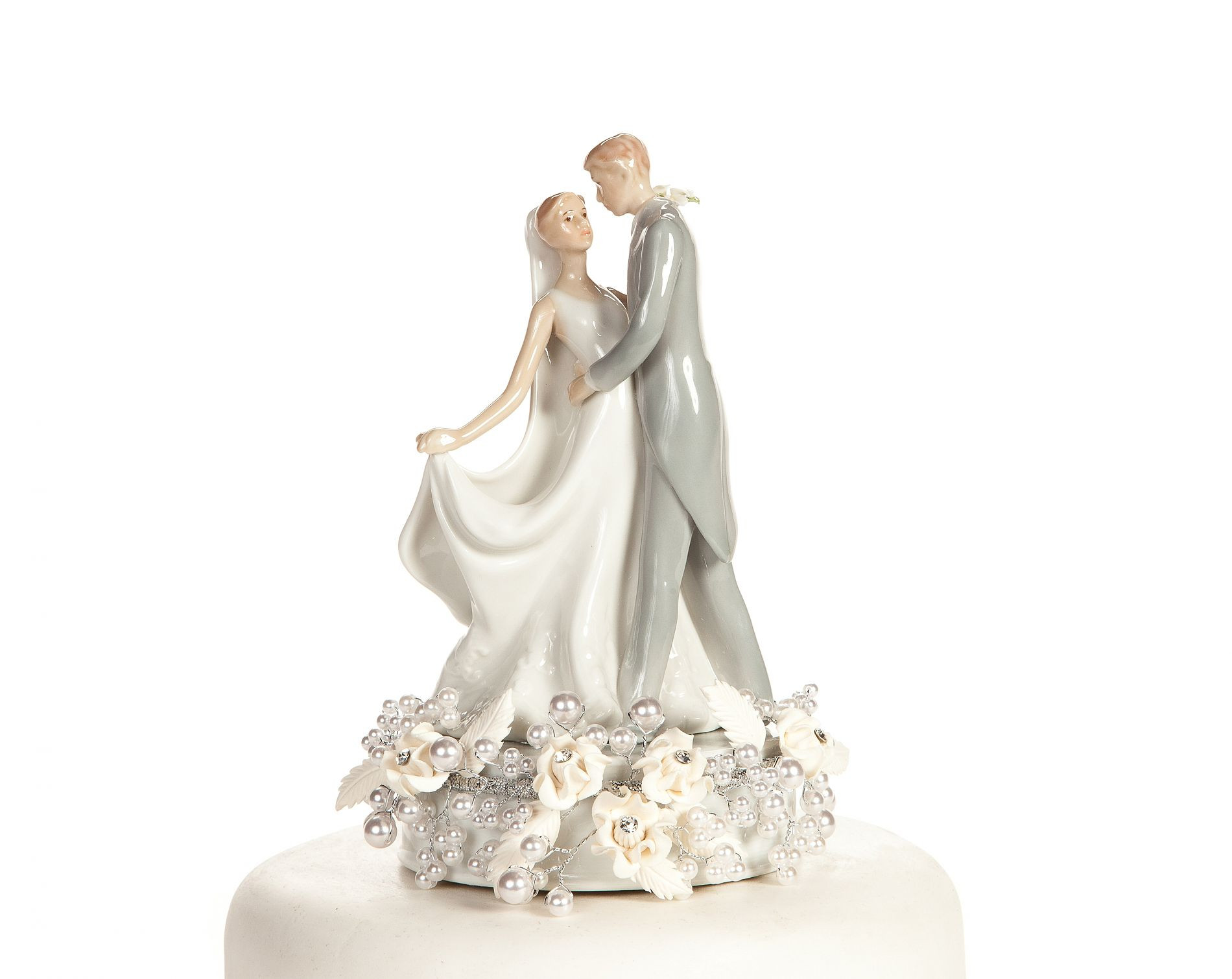 Cake Toppers For Wedding Cakes
 10 ways to find best Wedding cake toppers idea in 2017