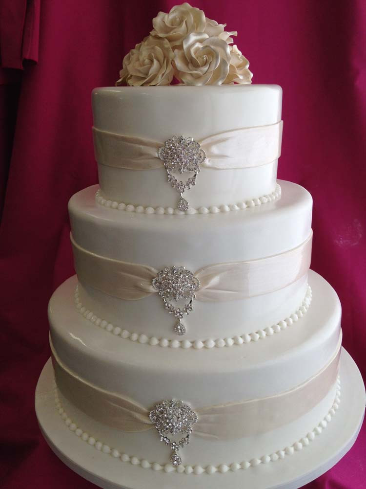 Cakes Design For Wedding
 Wedding Cakes