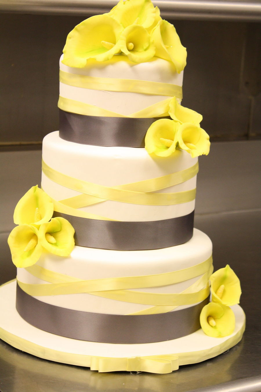 Calla Lilies Wedding Cakes
 Calla Lily Wedding Cake In Grey And Yellow CakeCentral