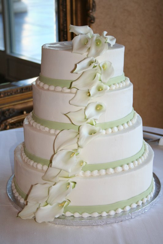 Calla Lily Wedding Cakes
 Kaashifa s blog Simple and stunning four tier wedding