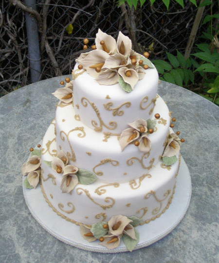 Calla Lily Wedding Cakes
 Chamange Calla lily Wedding cake – Sedona Wedding Cakes