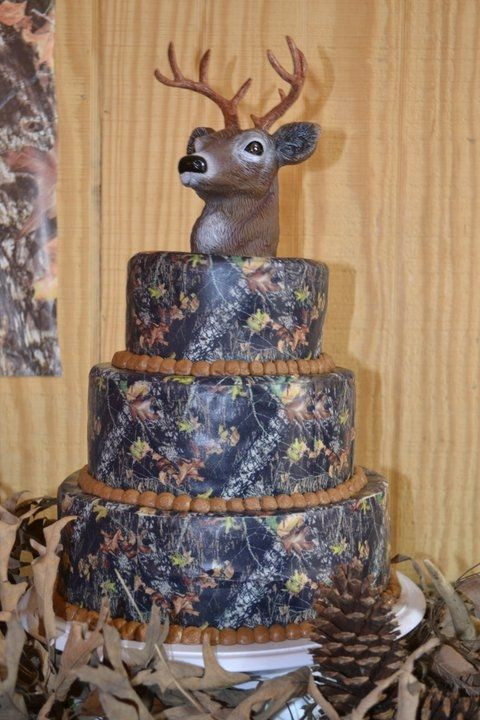 Camo Wedding Cakes Mossy Oak
 1000 images about Deer cakes on Pinterest