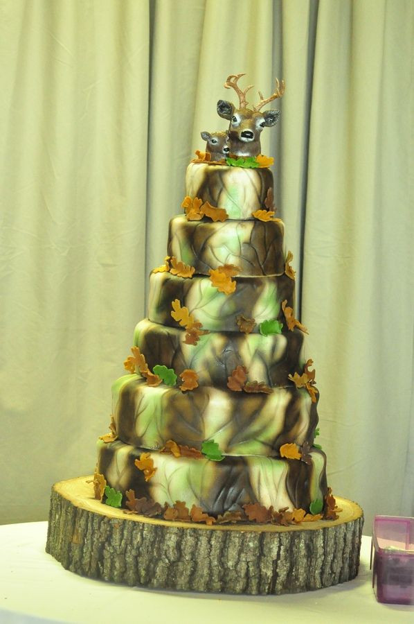 Camo Wedding Cakes
 1000 images about CAMO WEDDING CAKE TOPPERS on Pinterest