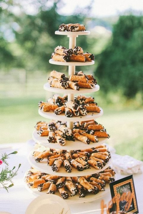 Cannoli Wedding Cakes
 40 Non Traditional Wedding Cakes You’ll Love