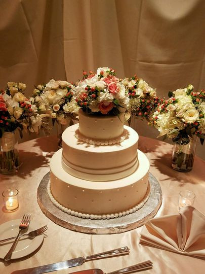 Cannoli Wedding Cakes
 Holy Cannoli Sweet Shoppe LLC Wedding Cake Fairport