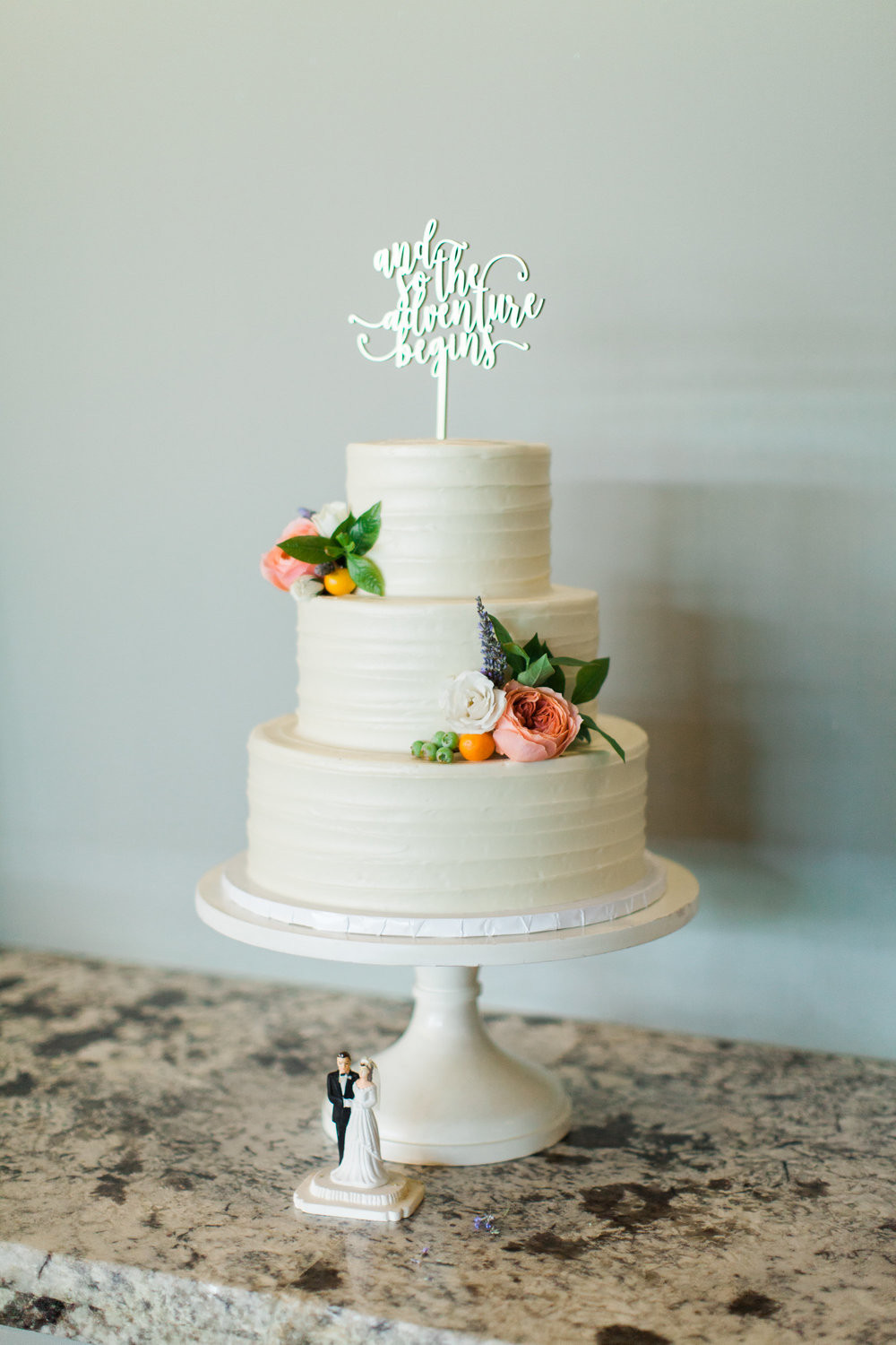 Carlo'S Bakery Wedding Cakes
 Wedding Cakes — Sweet Treets Bakery