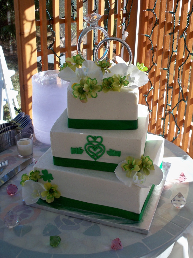 Celtic Wedding Cakes
 Irish wedding Cakes by Michelle