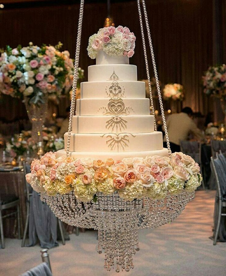 Chandelier Wedding Cakes
 120 best images about Chandelier Cakes on Pinterest