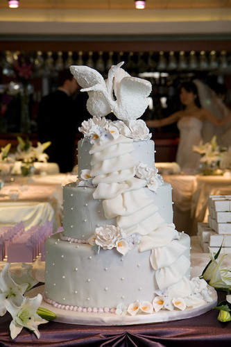 Chicago Wedding Cakes
 Chicago Wedding Swan Cake