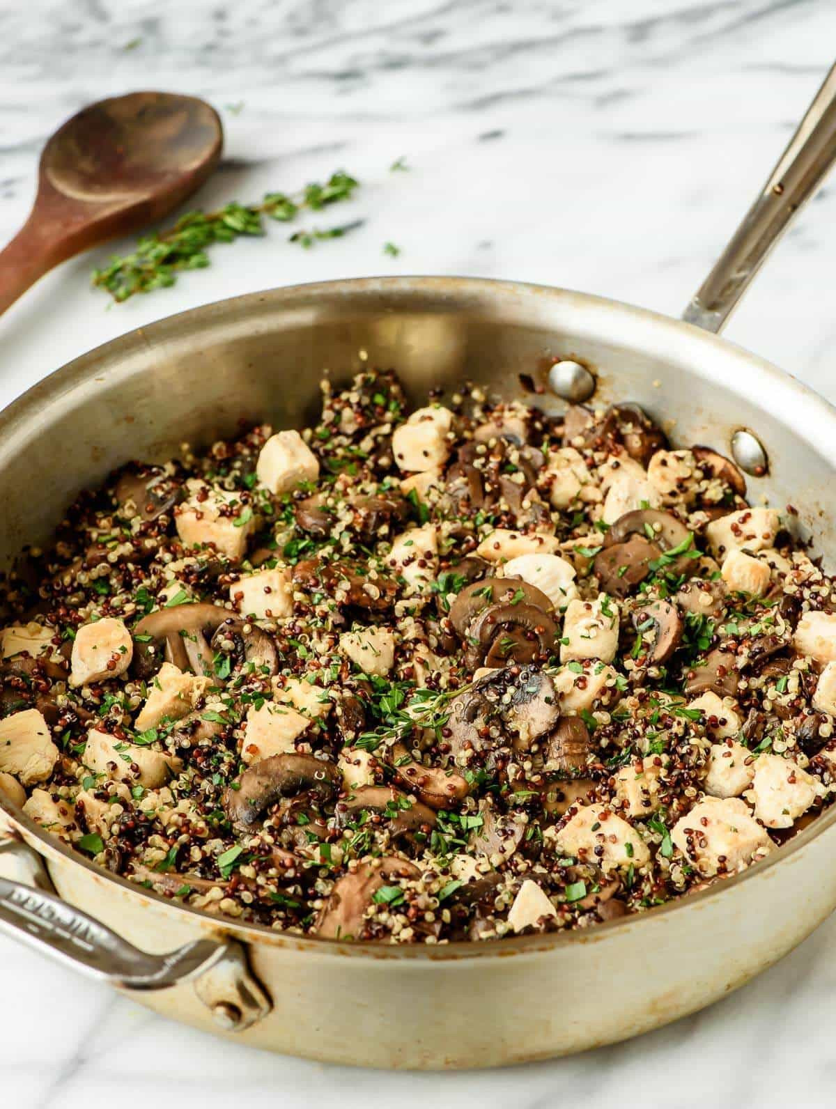 Chicken And Quinoa Recipe Healthy
 Skillet Mushroom Chicken and Quinoa Recipe