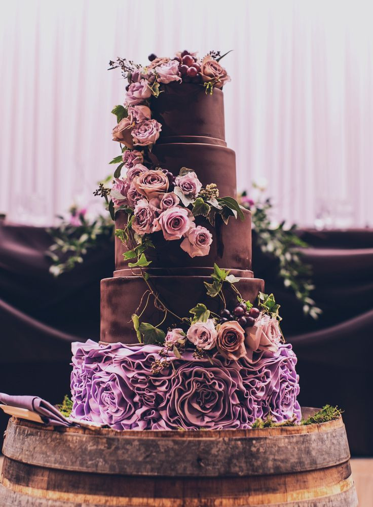 Chocolate And White Wedding Cake
 Wedding Cake Inspiration