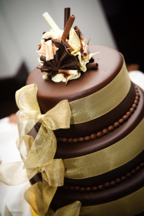Chocolate And White Wedding Cake
 46 Dark And White Chocolate Wedding Cakes