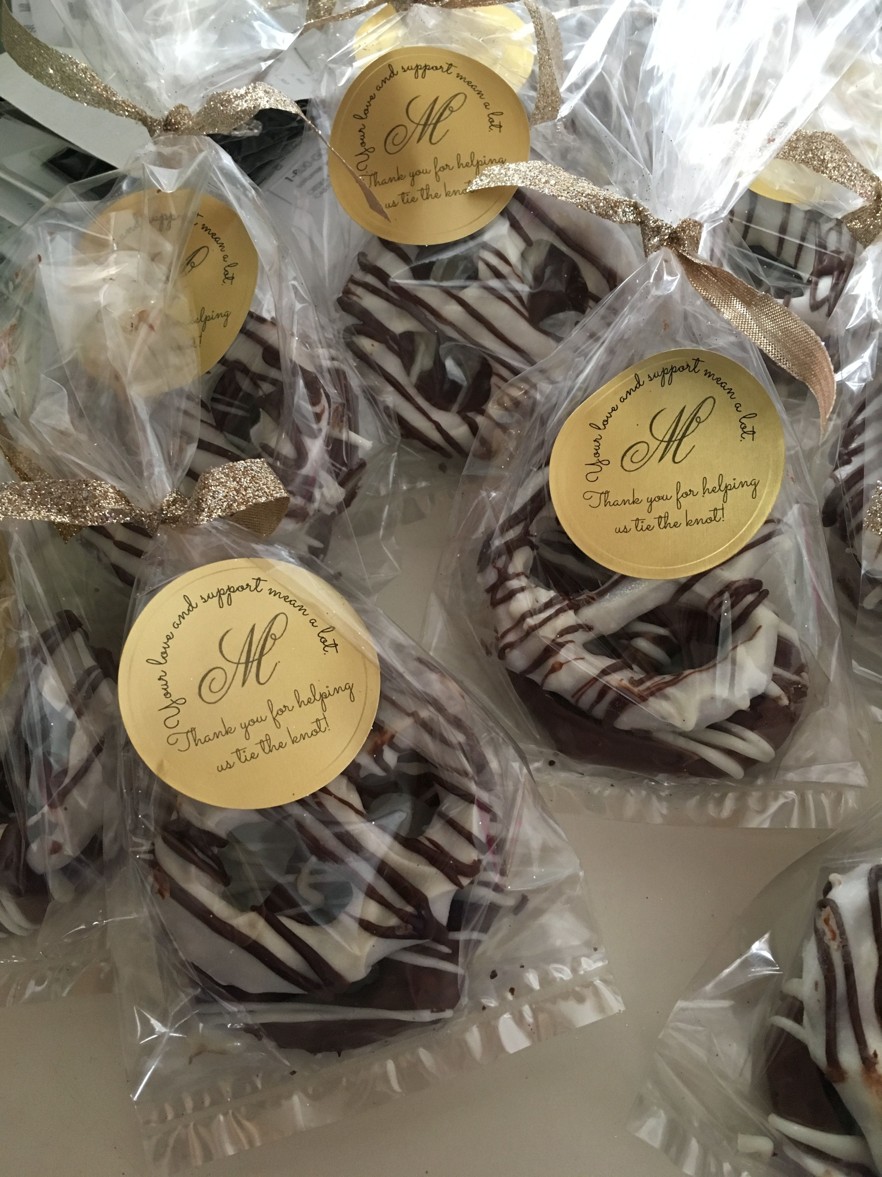 Chocolate Covered Pretzels Wedding Favors
 Chocolate Covered Pretzel Knots Wedding Favors