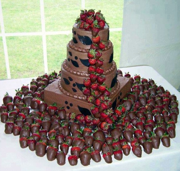 Chocolate Covered Strawberry Wedding Cake
 Chocolate covered strawberry wedding cake