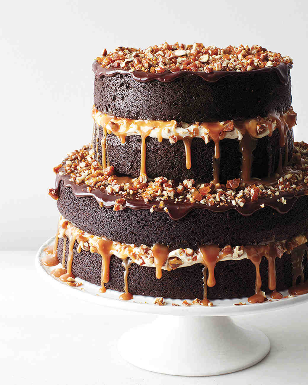 Chocolate Frosting Wedding Cakes
 29 Chocolate Wedding Cake Ideas That Will Blow Your Guests