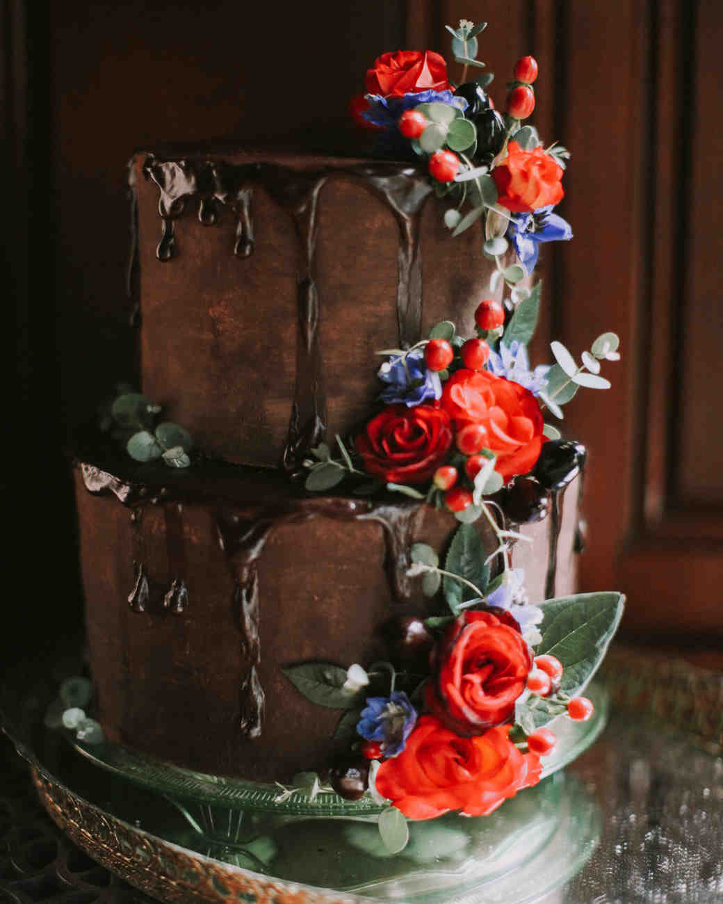 Chocolate Frosting Wedding Cakes
 26 Chocolate Wedding Cake Ideas That Will Blow Your Guests