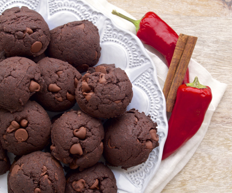 Chocolate Mexican Wedding Cookies
 Double Chocolate Mexican Wedding Cookies