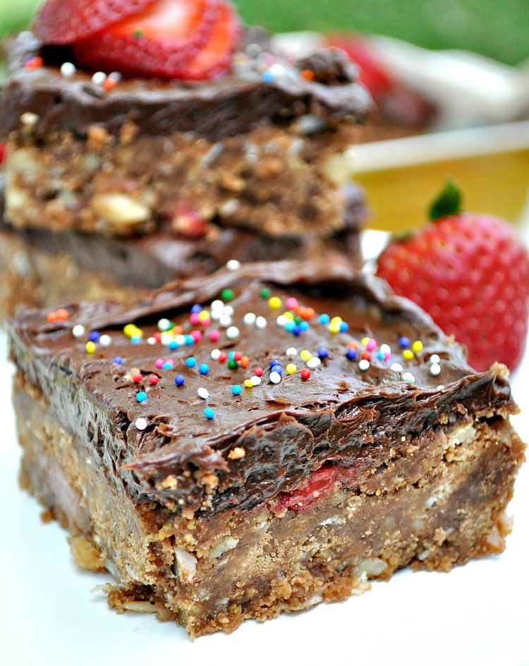 Chocolate Summer Desserts
 Summer Dessert Recipe No Bake Chocolate Strawberry Bars