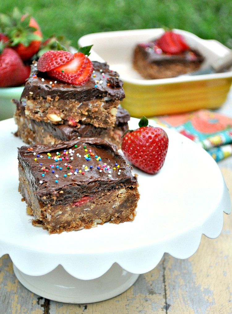 Chocolate Summer Desserts
 Summer Dessert Recipe No Bake Chocolate Strawberry Bars