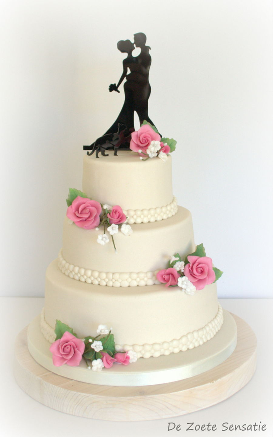 Classic White Wedding Cake Recipe
 Classic White Weddingcake With Pink Roses CakeCentral