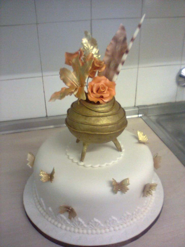 Classical Wedding Cakes
 African Traditional House Wedding Cake