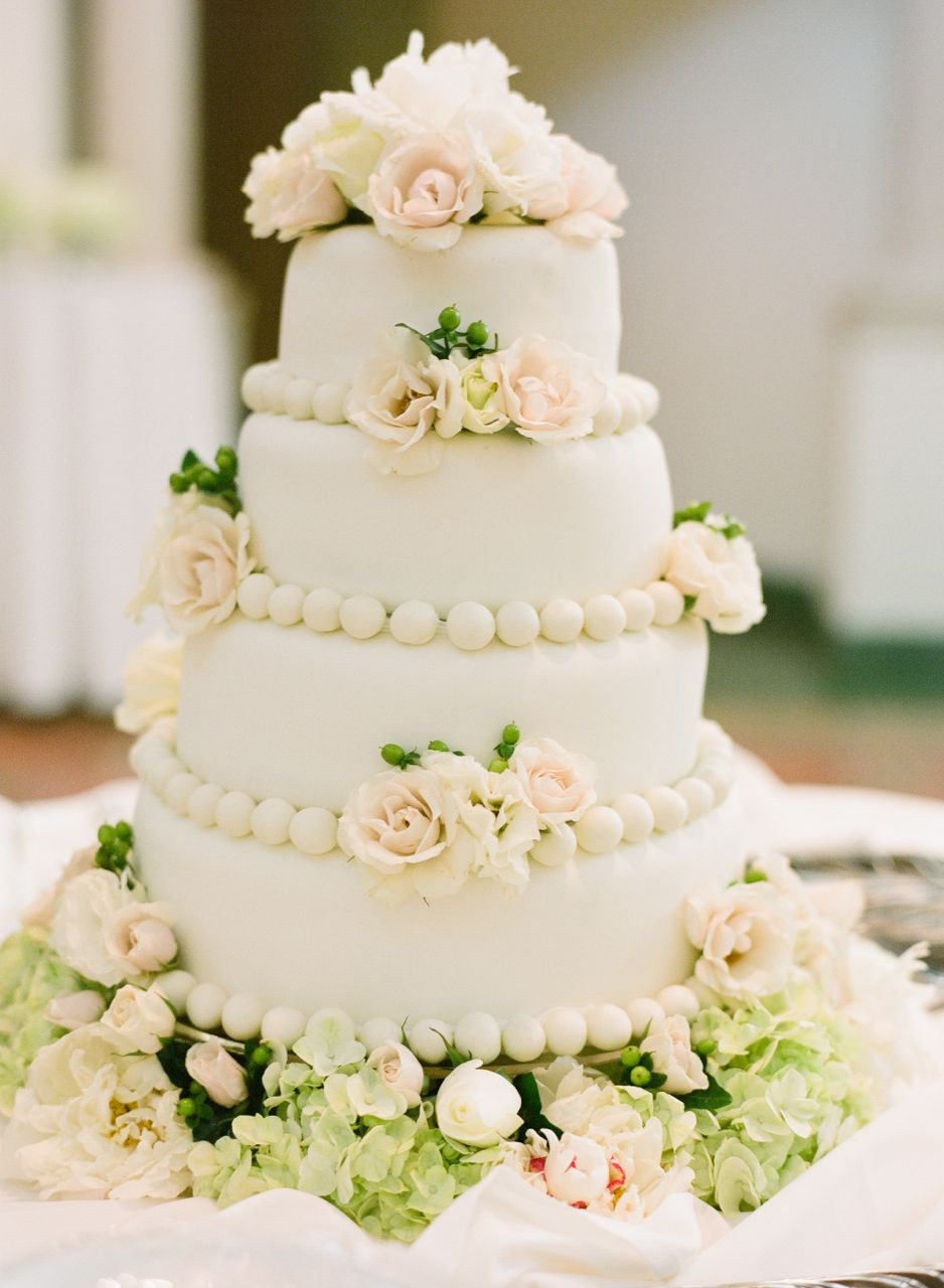 Classical Wedding Cakes
 The couple served a classic fondant cake embellished with