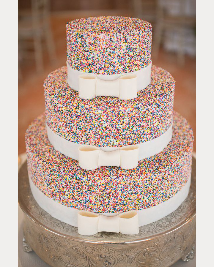 Confetti Wedding Cakes
 Confetti Wedding Cakes That ll Put a Smile on Your Face