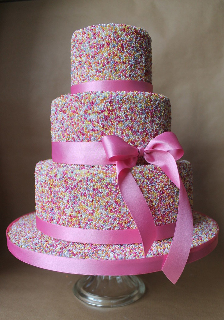 Confetti Wedding Cakes
 Confetti Wedding Cakes That ll Put a Smile on Your Face