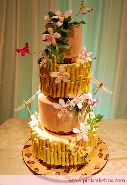 Crazy Wedding Cakes
 f the Wall Wedding Cake Designs
