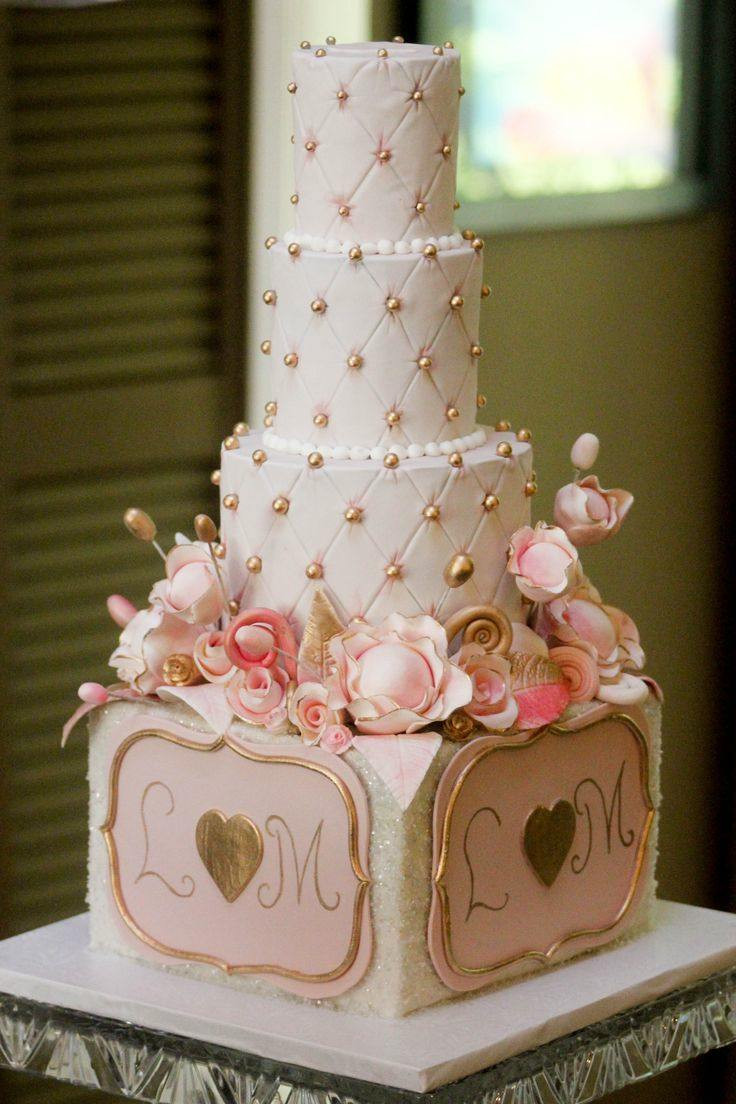 Creative Wedding Cakes
 20 Seriously Unique Wedding Cakes Made with Love MODwedding