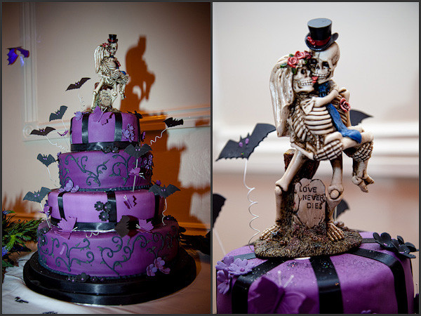 Creepy Wedding Cakes
 Halloween Cupcakes Cakes and Halloween Cake Pops Ideas