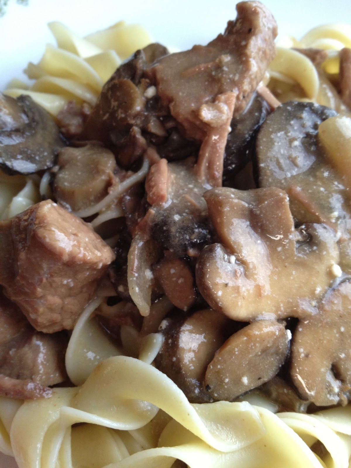 Crock Pot Beef Stroganoff Healthy
 A Healthy Makeover Slow Cooker Beef Stroganoff