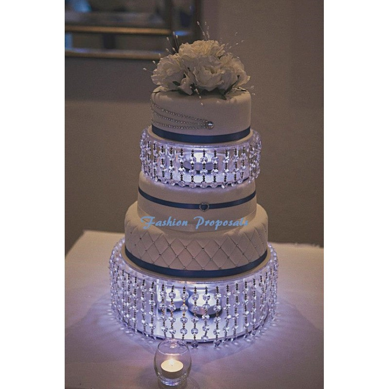 Crystal Cake Stands For Wedding Cakes
 Wedding Cake Stand or cake dividers with Crystals