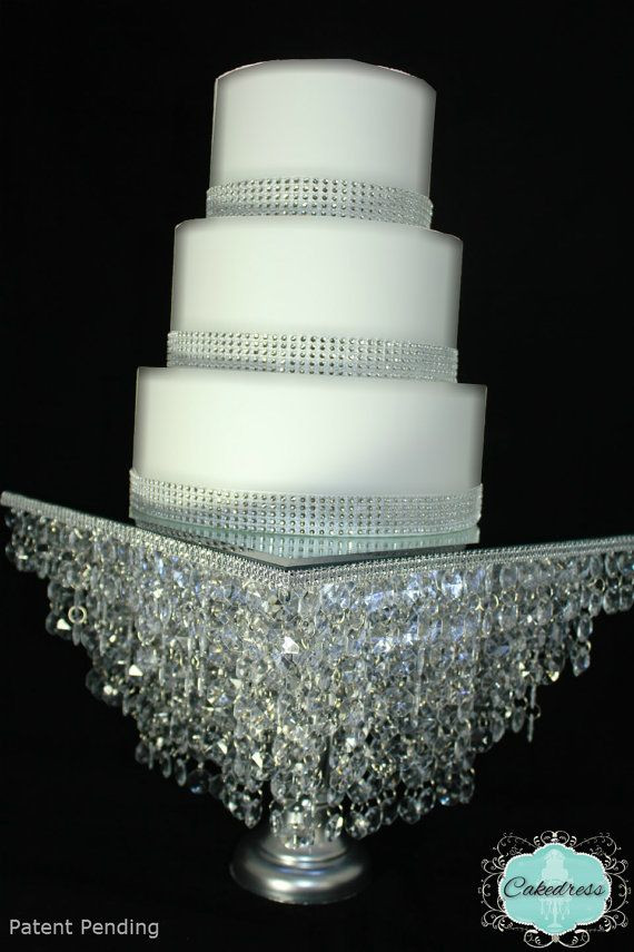 Crystal Cake Stands For Wedding Cakes
 Crystal wedding cake stand idea in 2017