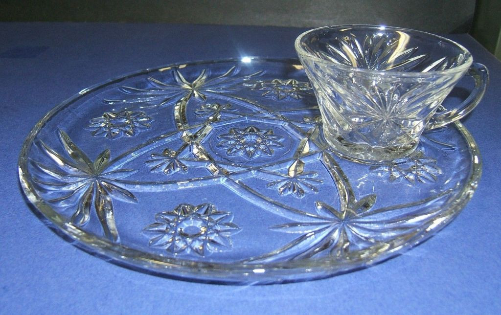 Crystal Wedding Oats
 Early American Prescut by Anchor Hocking