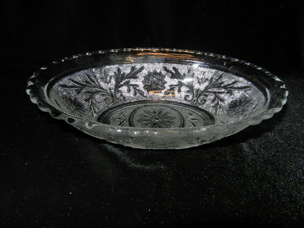 Crystal Wedding Oats
 Vintage Anchor Hocking Sandwich Glass Relish Dish from