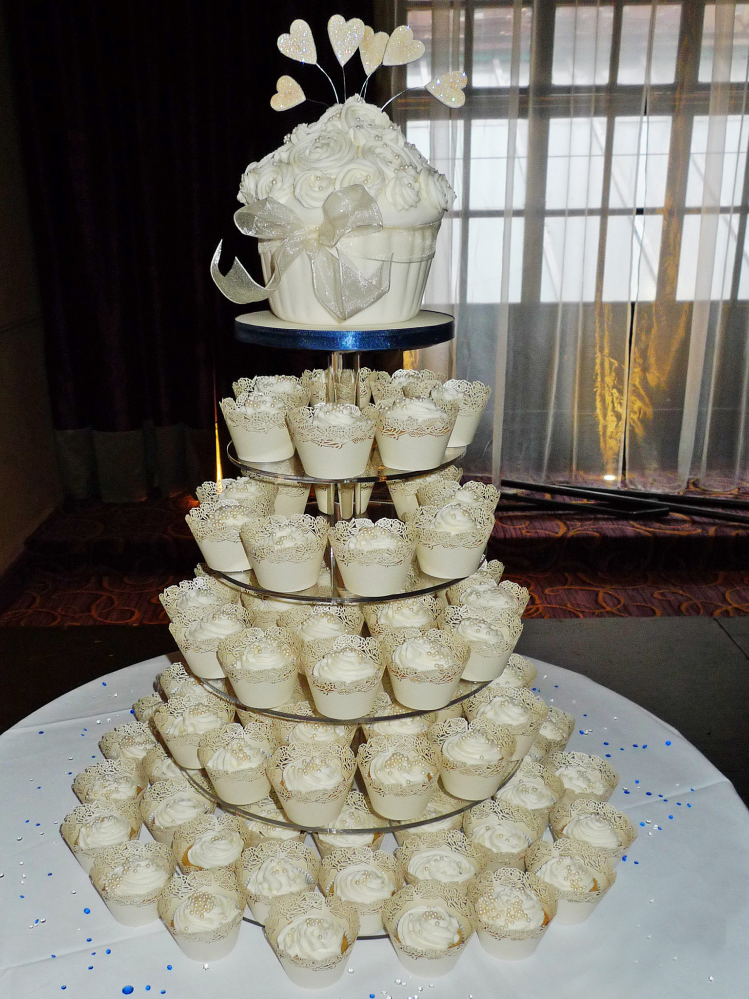 Cup Cake Wedding Cakes
 Five alternatives to the traditional wedding cake