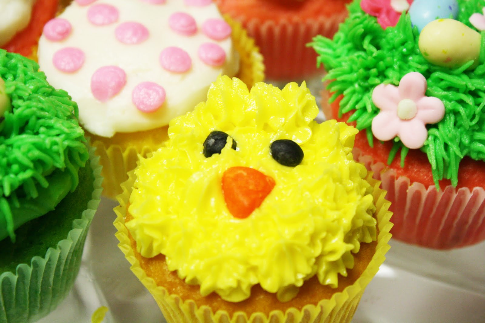 Cupcakes For Easter
 Spring & Easter Cupcakes